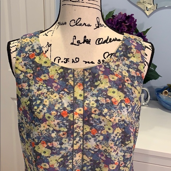 Cabi Positano Layered Floral Tank Top size Small - Picture 4 of 5